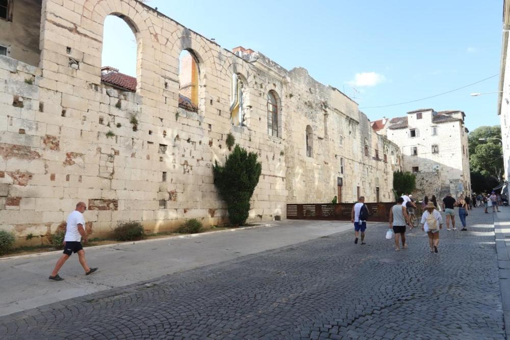 Emperor'S Residence Luxury Room - Unique Unesco Site Split Exterior foto