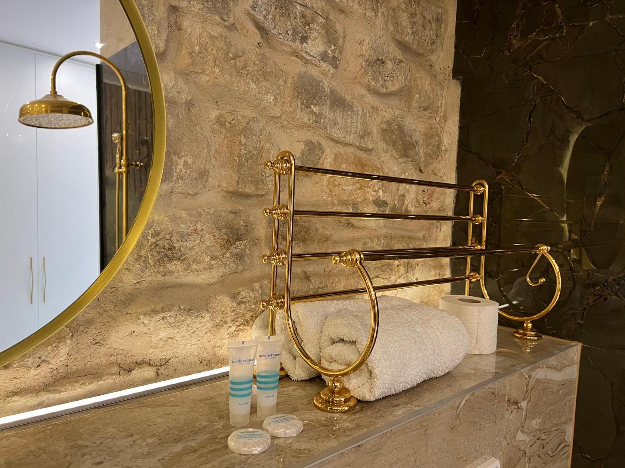 Emperor'S Residence Luxury Room - Unique Unesco Site Split Exterior foto